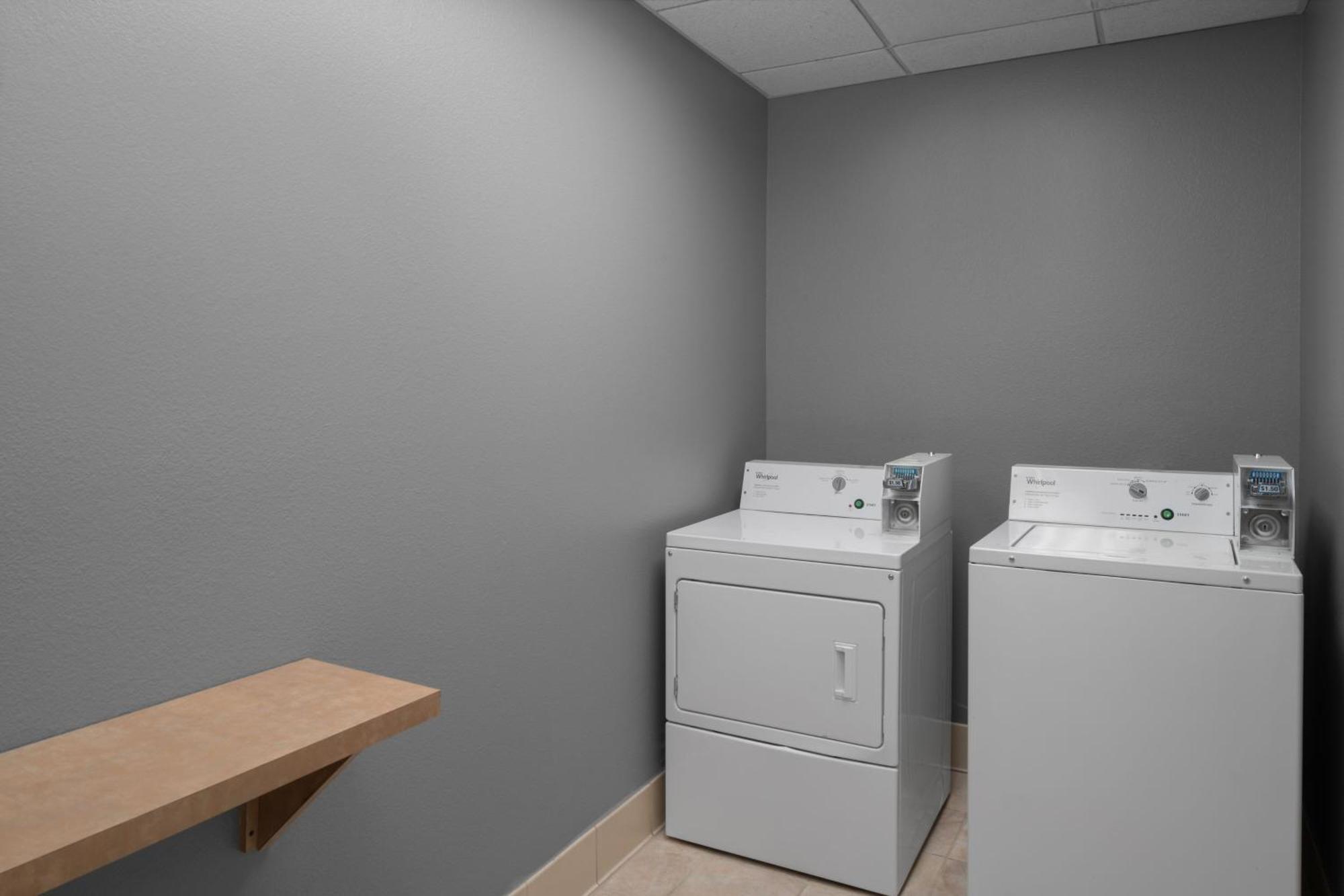 Courtyard By Marriott Phoenix West/Avondale Extérieur photo